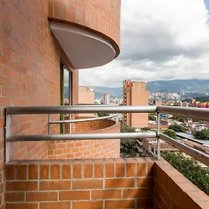 Large 3 Bedroom Near Poblado W Free Parking , Medellín Colombia